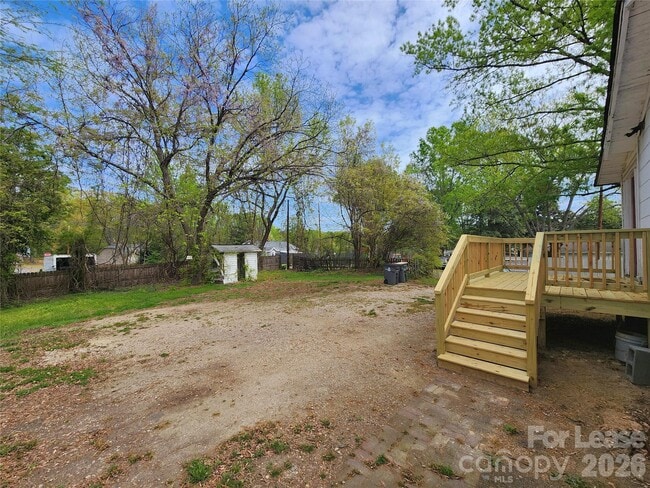 Building Photo - 1507 Ln St