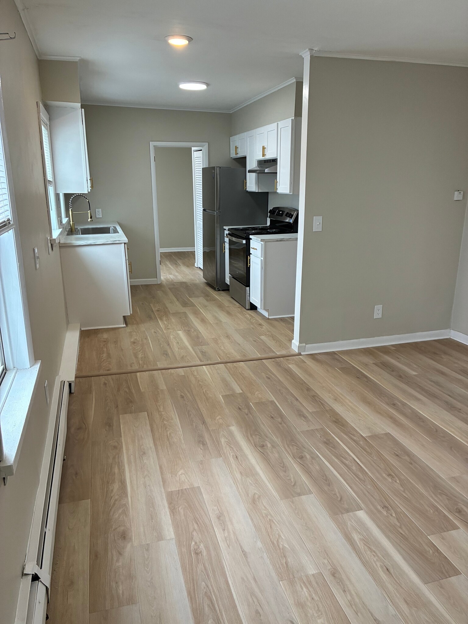 Building Photo - 41 White St