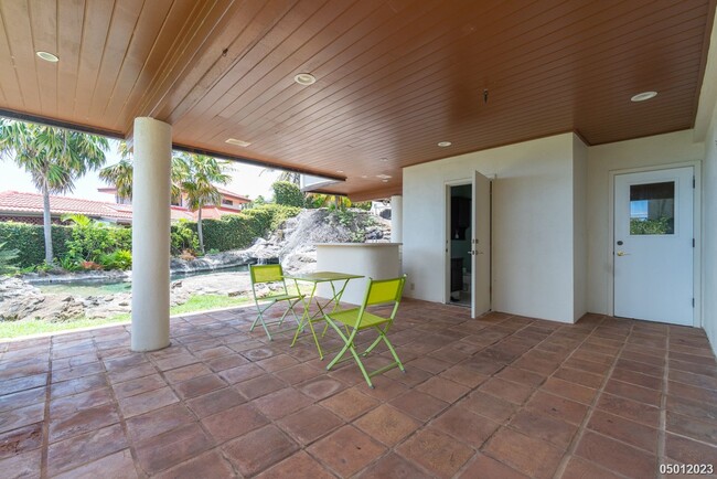 Building Photo - PARTIALLY FURNISHED 3BR 3.5BA in HAWAII LO...