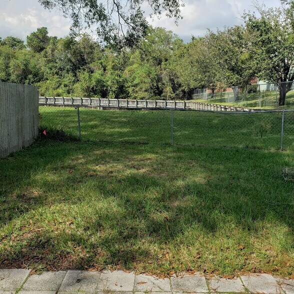 Building Photo - 2658B San Francisco Blvd