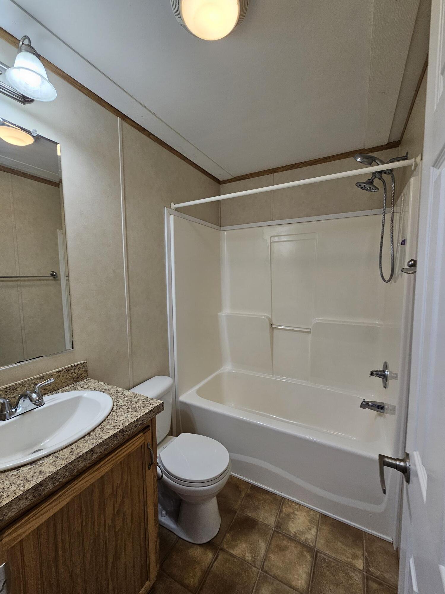 Building Photo - 4 Arbor Pl