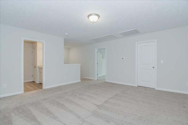Building Photo - Brand New Luxury Attached Home