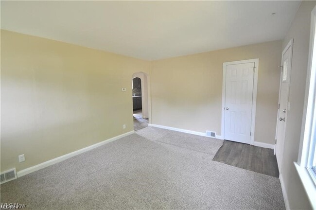 Building Photo - 2339 Renwick Dr