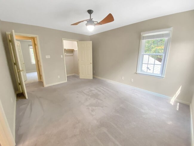Building Photo - Spacious 4 Bedroom Home in Pebble Creek!