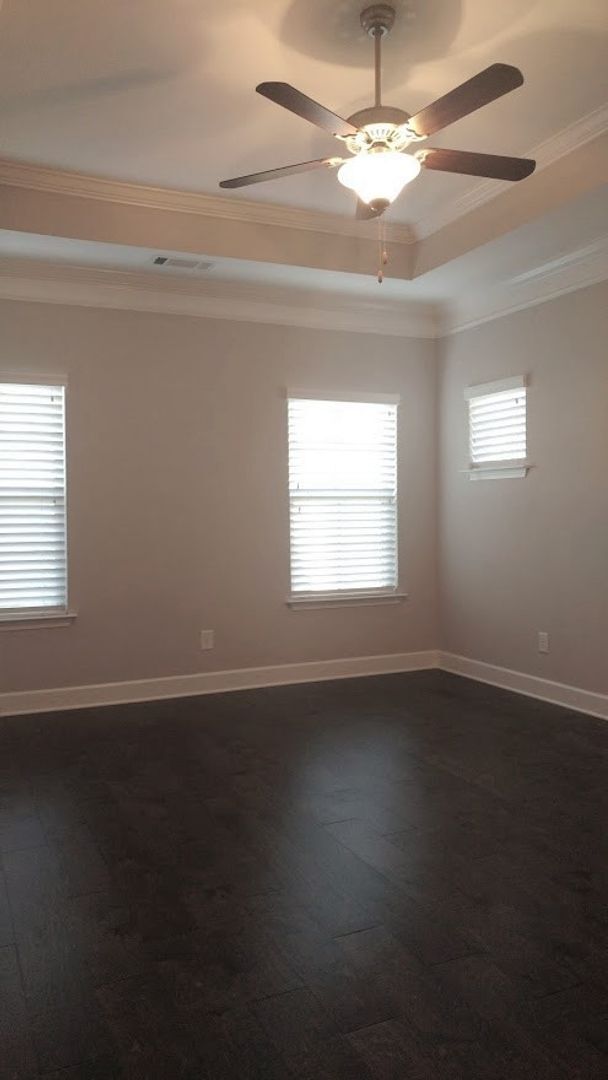 Building Photo - Beautiful 3 Bed 2 Bath Home in Nolensville - With Screened in Back Porch