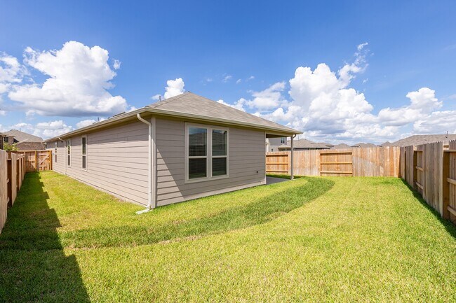 Building Photo - 16419 Windy Cove Ct