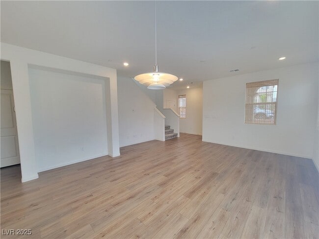 Building Photo - 3652 Valpacos Ln