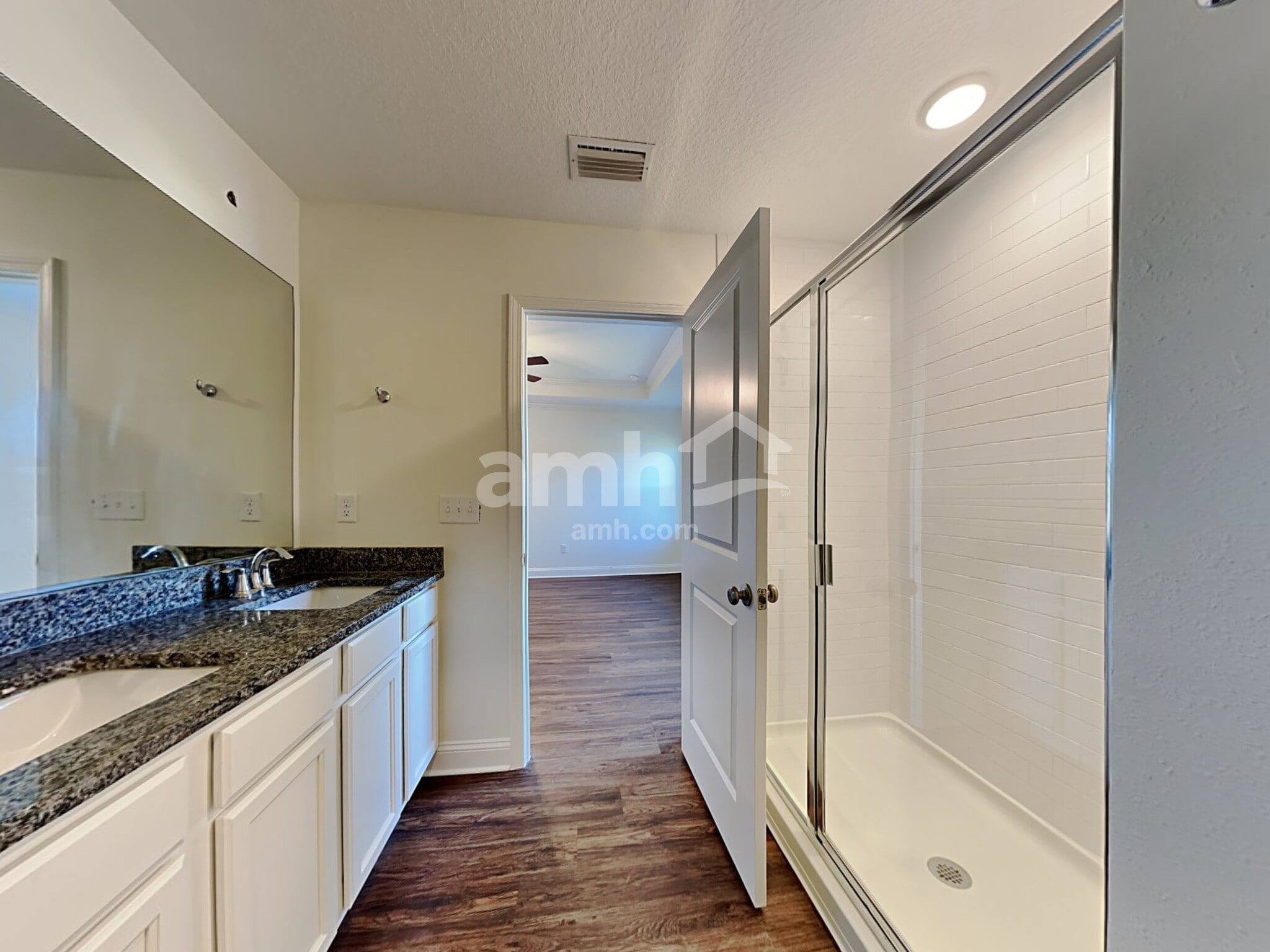 Building Photo - 47 Olivewood Pl