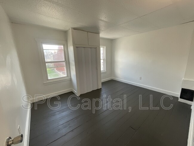 Building Photo - 444 S Duke St