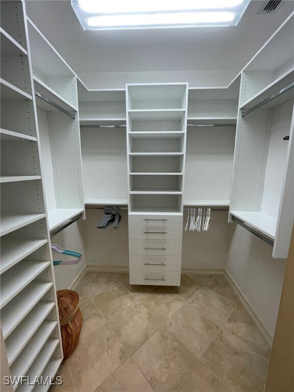 Building Photo - 784 Carrick Bend Cir