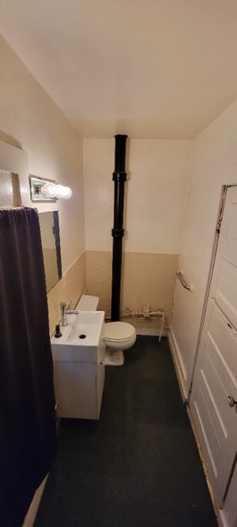 Building Photo - 2023 Robinwood Ave