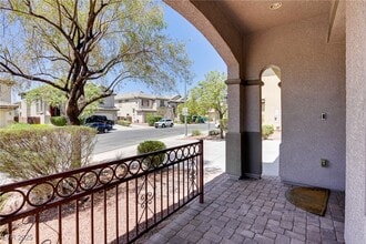 Building Photo - 5840 Altissimo St