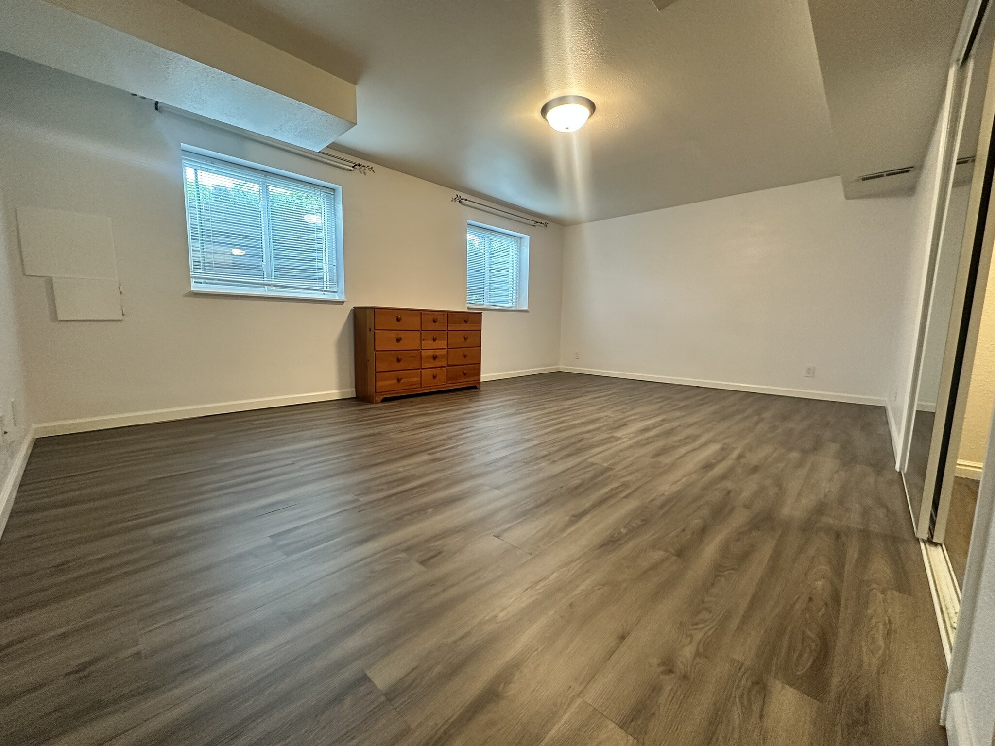 Building Photo - 4919 W 8620 S