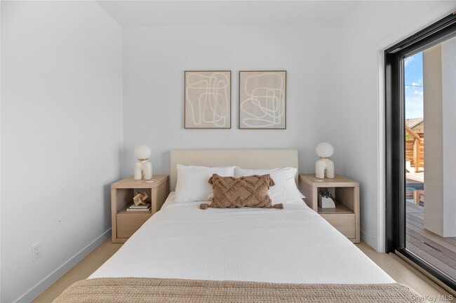 Building Photo - 319 Wilmot Rd