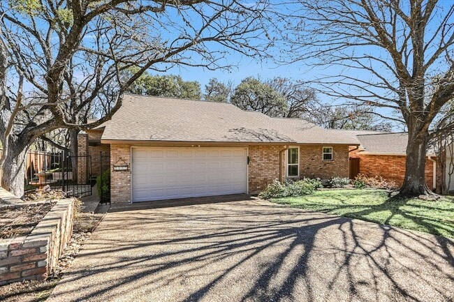 Building Photo - 8405 Cima Serena Ct