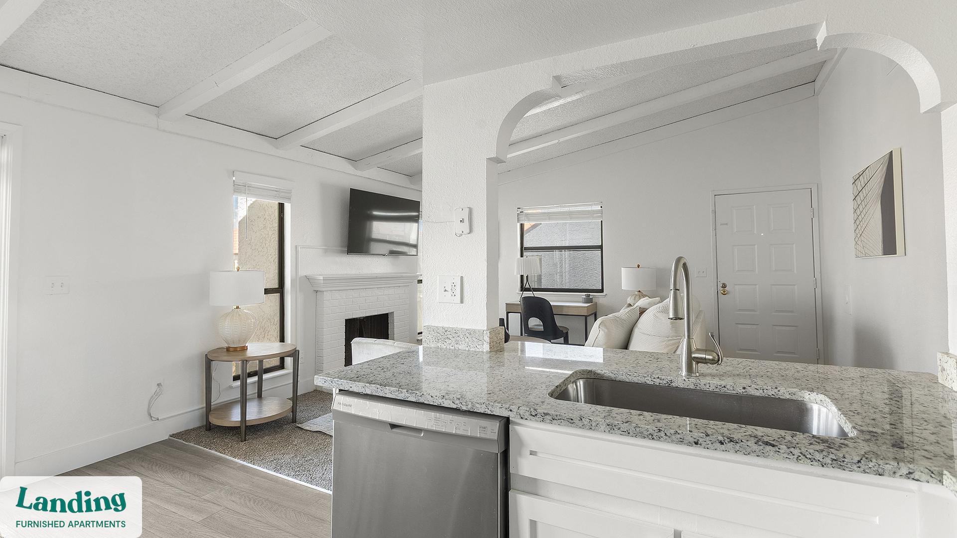 Building Photo - 5272 Tamarus St