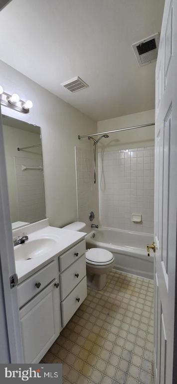 Building Photo - 43660 St Helena Terrace