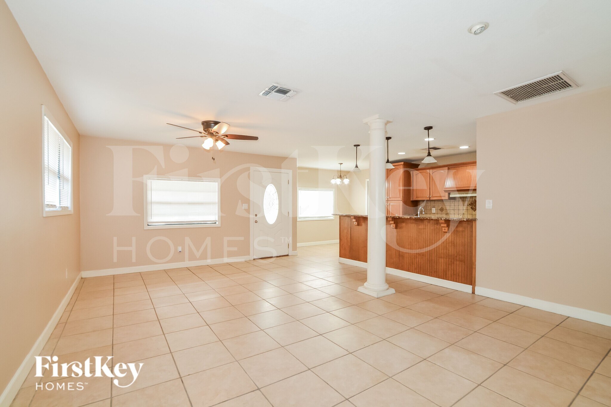 Building Photo - 10070 Harris Ave