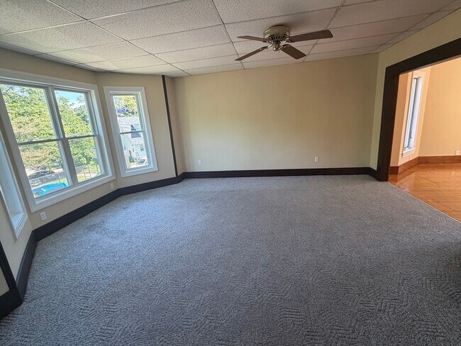 Building Photo - 108 Norwood Ave