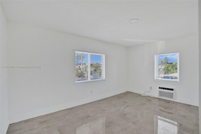 Building Photo - 7115 Rue Granville