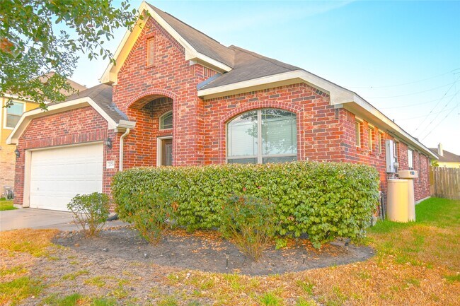 Building Photo - 23719 Parkwater Bridge Ln