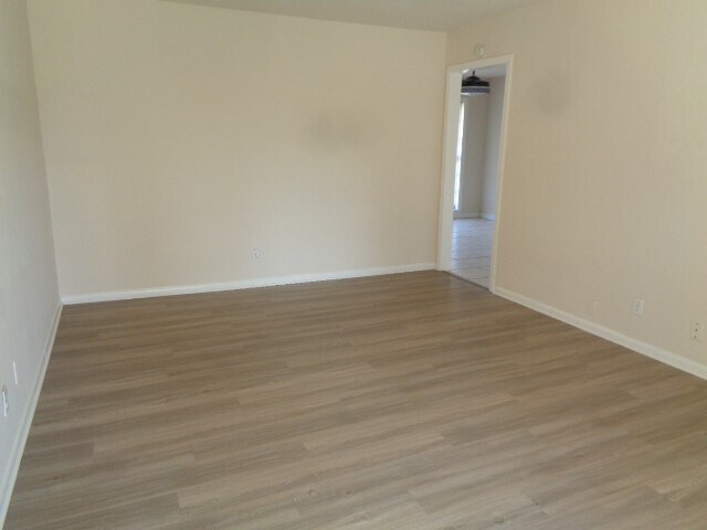 Building Photo - 620 Grantham Rd