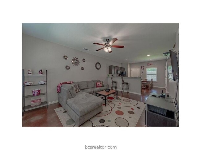 Building Photo - 129 Watson St