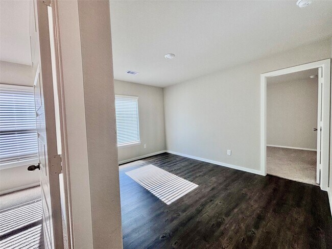 Building Photo - 17327 Roxboro Rdg Ln