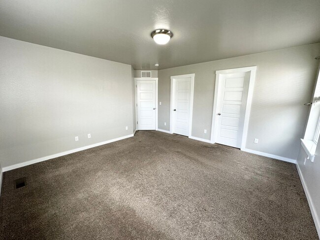 Building Photo - 3520 N Cooper Ave