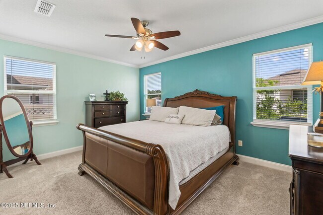 Building Photo - 121 Thistleton Wy