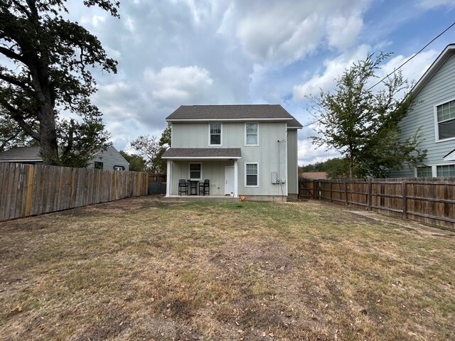 Building Photo - 735 Meadow Ln