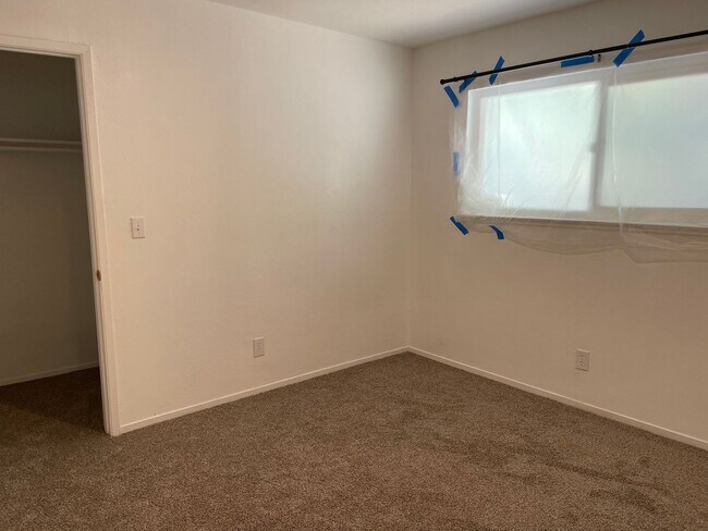 Building Photo - 3685 Tamarack Ave