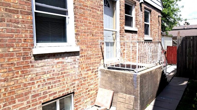 Building Photo - 7348 56th Pl