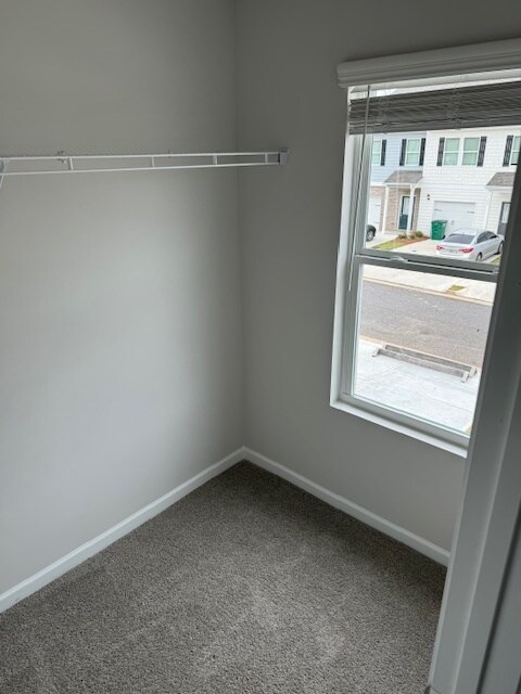 Building Photo - 144 Village Green Dr