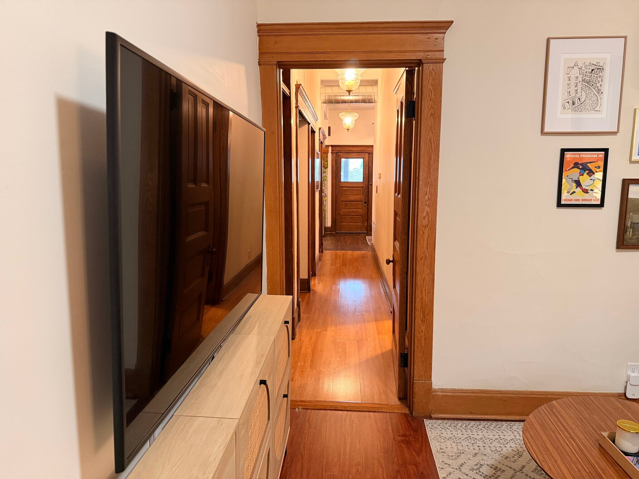 Building Photo - 1037 N Damen Ave