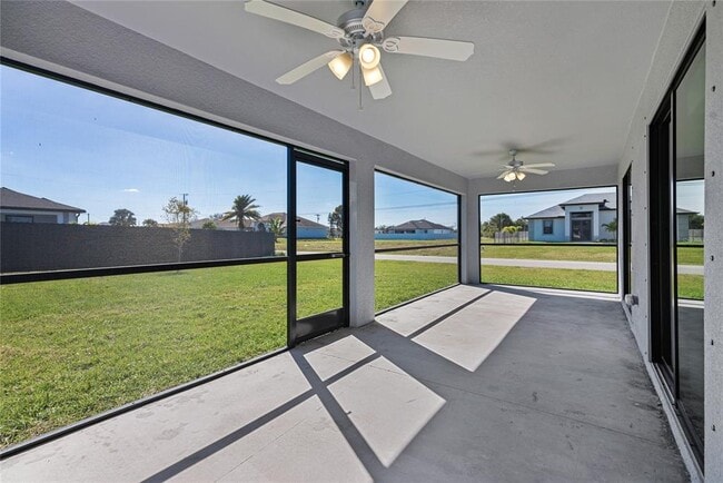 Building Photo - 710 NW 2nd Ln