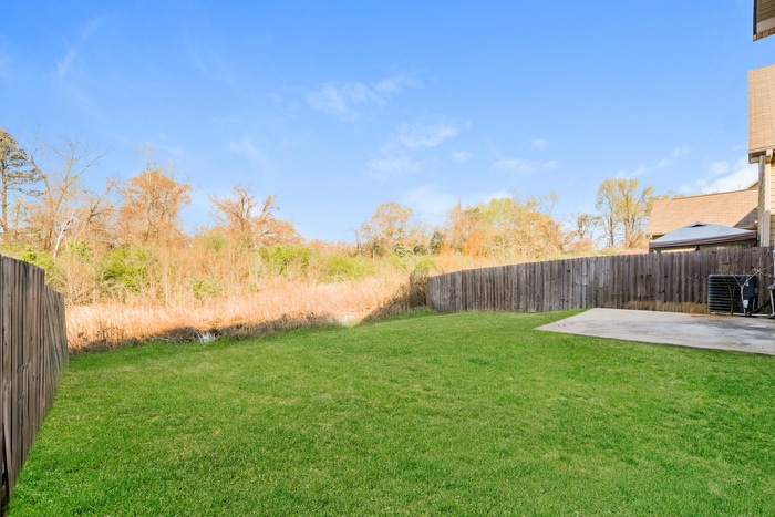 Building Photo - 2419 Oakleaf Cir