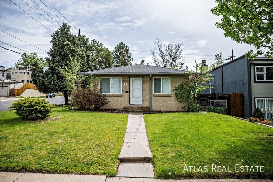 Building Photo - 4 S Jackson St