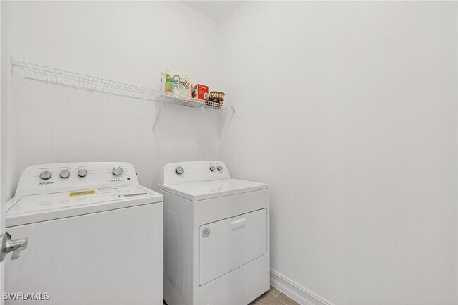 Building Photo - 16912 Caracara Pl