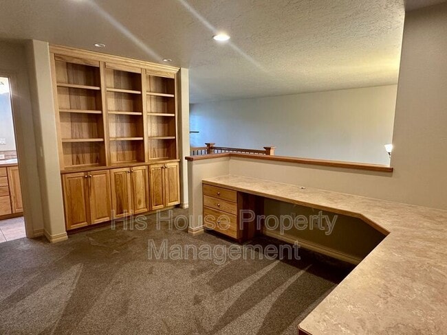 Building Photo - 3103 68th Ave Ct
