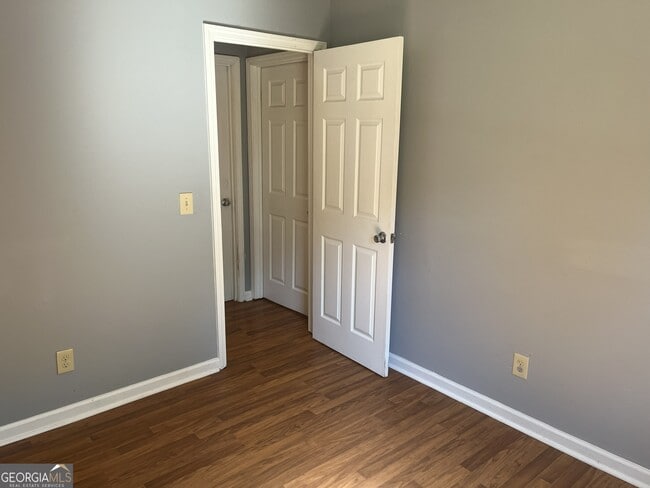 Building Photo - 2561 Lewfield Cir SE