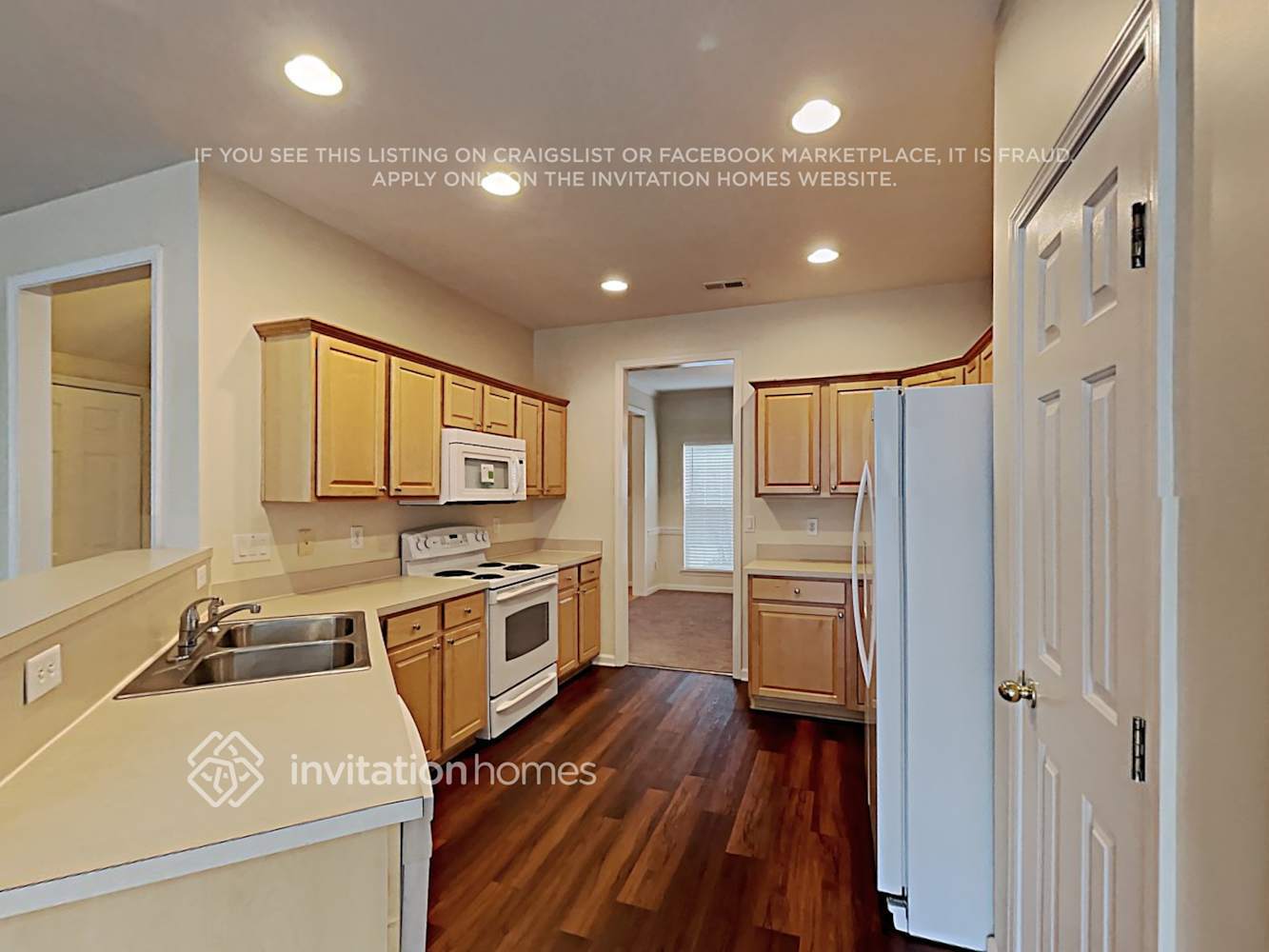 Building Photo - 2019 Southridge Dr