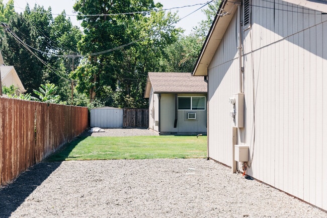 Building Photo - 2018-2020 S Owyhee