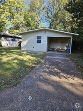 Building Photo - 2932 Walker Ave