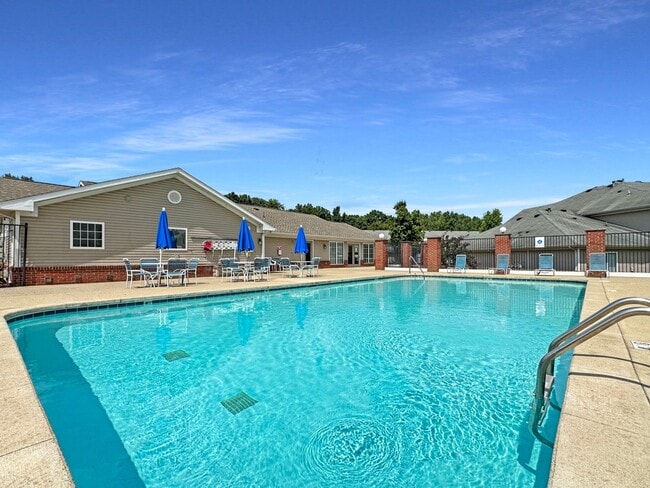 Building Photo - Battle Creek 2 Bedroom / 2 Bath Apartment – Available Now!