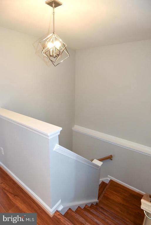 Building Photo - 21786 Mornington Cresent Terrace