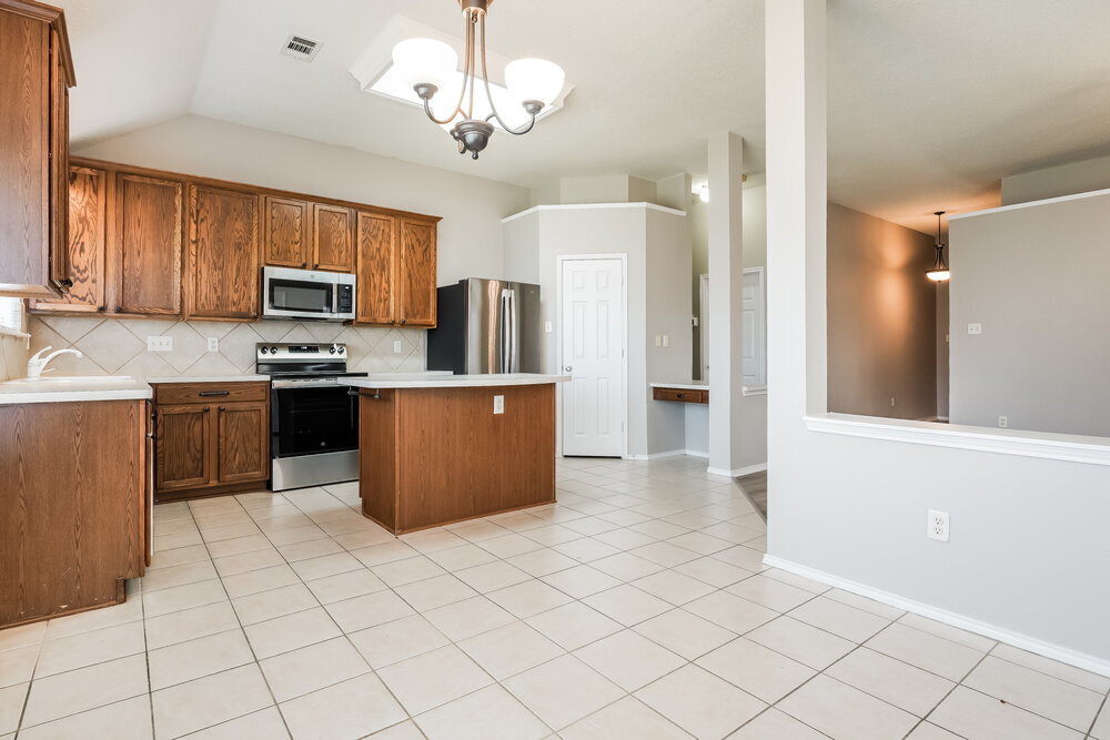 Building Photo - 8504 Rock Creek Dr