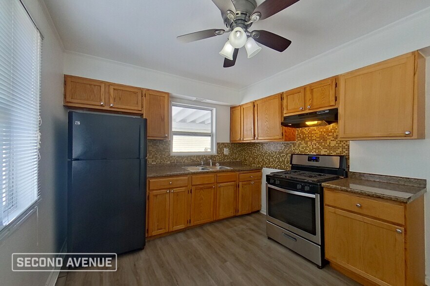 Building Photo - 441 Talala St