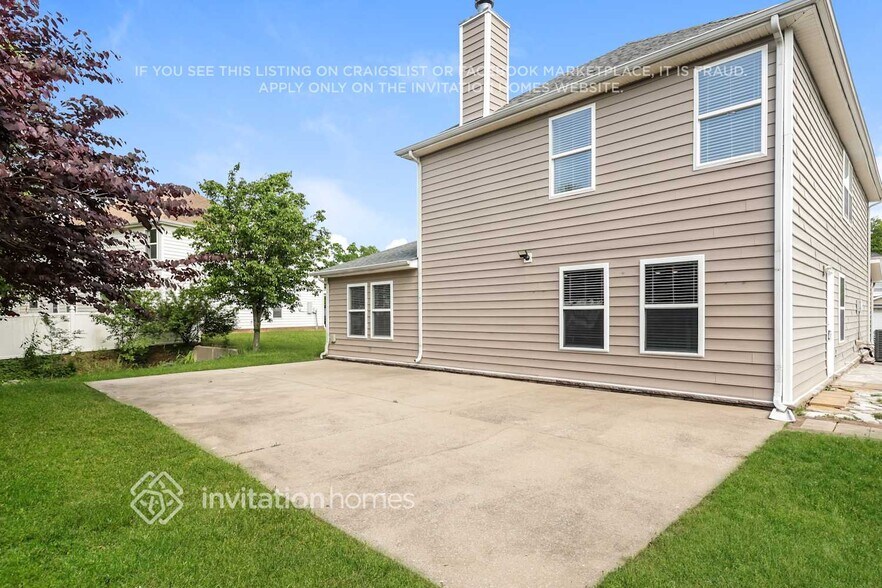 Building Photo - 5439 Middlebury Dr