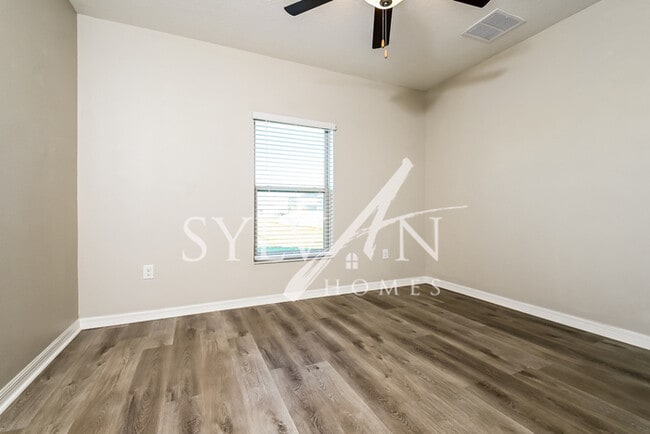 Building Photo - It’s time to start living the Real Life!